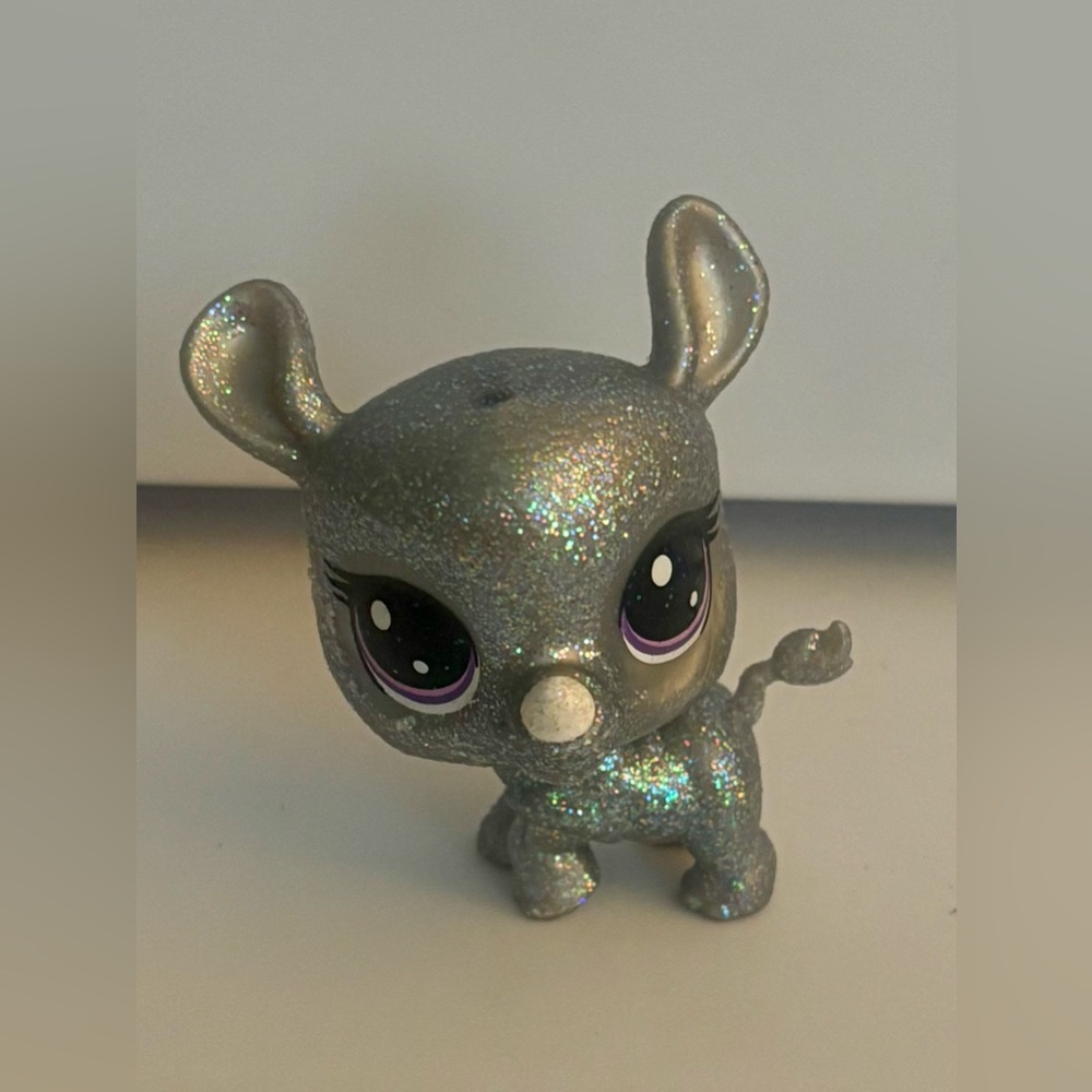 2017 Littlest Pet Shop Series 2 Sparkle Pets Prisma Rhinostar Rhino #2-S19